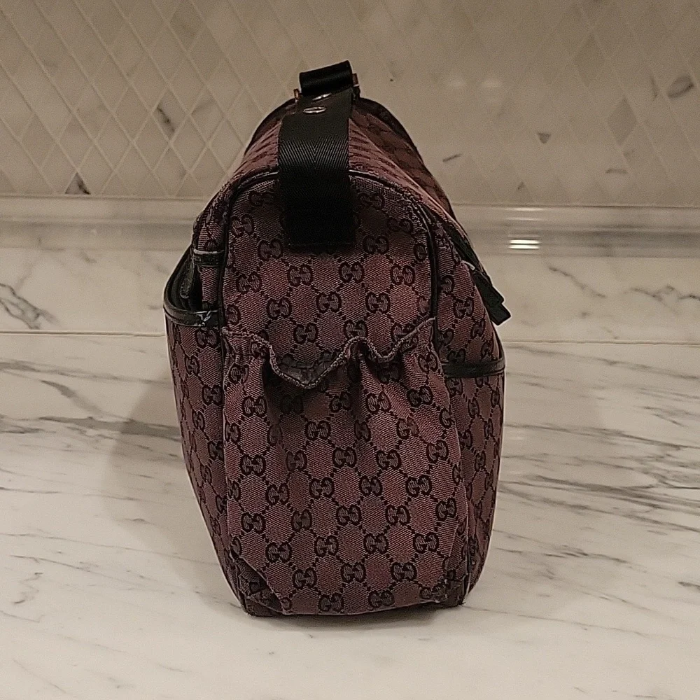 AUTHENTIC GUCCI GG BLACK DIAPER BAG BABY PURSE $1890